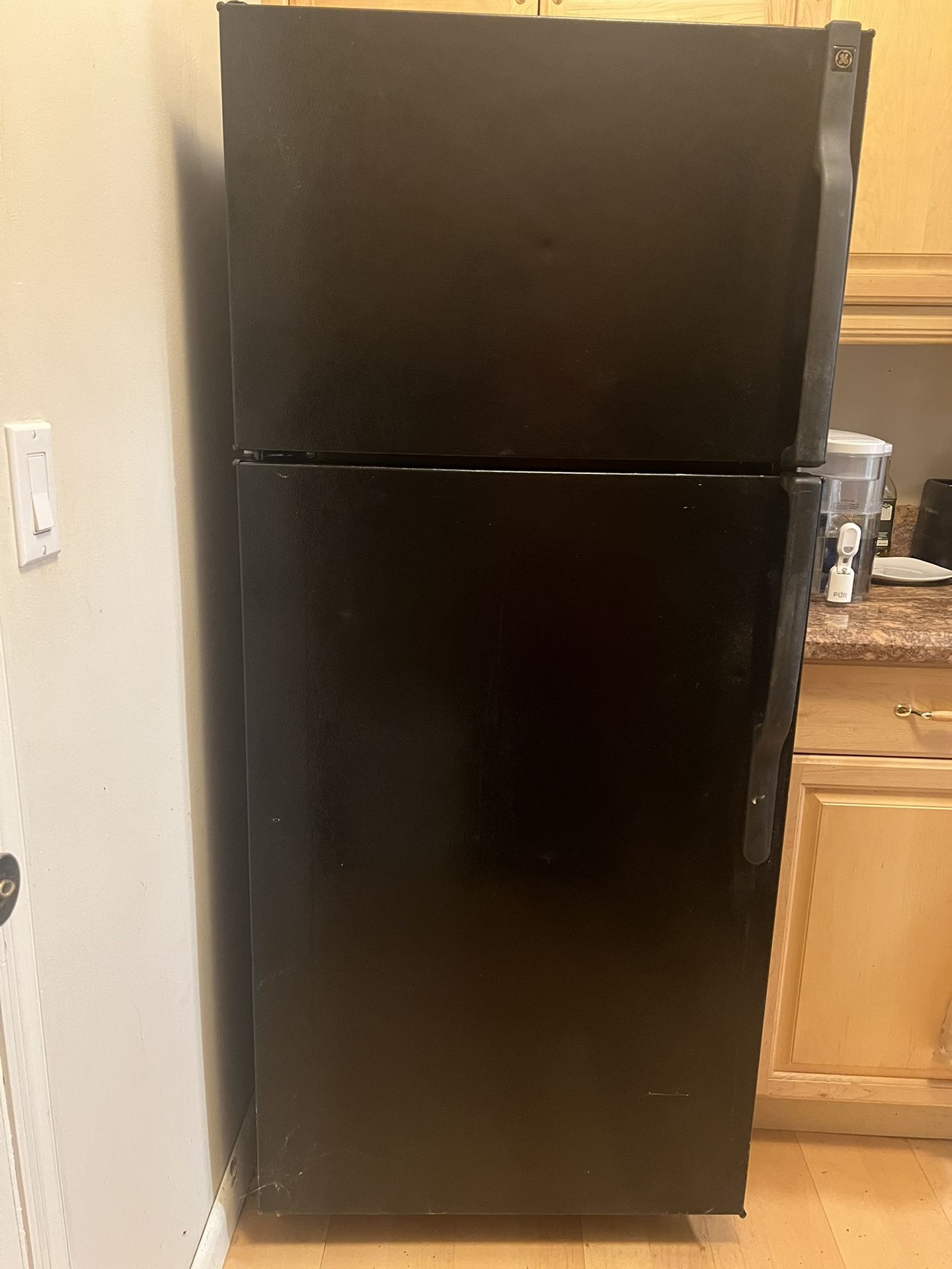 GE Fridge/Freezer