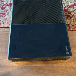Xbox One Console With Cables