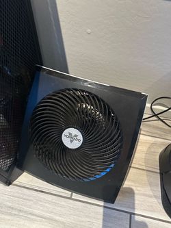 Vornado Whole Room Air Circulator Floor Fan (Matte Black)