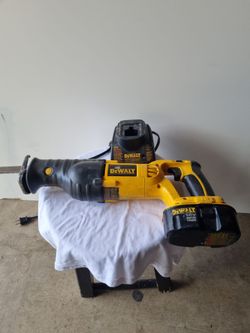 Dewalt 18 v saw /cortador Dewalt