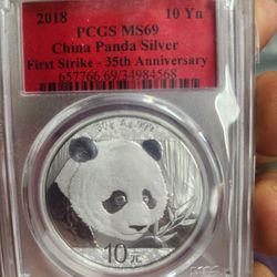 2018 35th anniversary silver PANDA PCGS MS69 