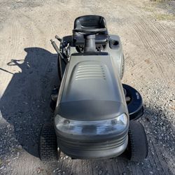 Craftsman LT1000 Law Mower 