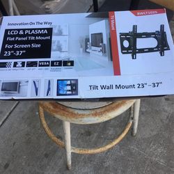 Flat Panel Tilt Mount 23”-37”