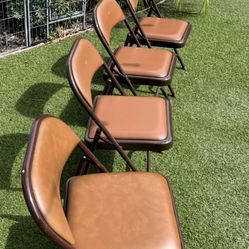 Folding Chairs 