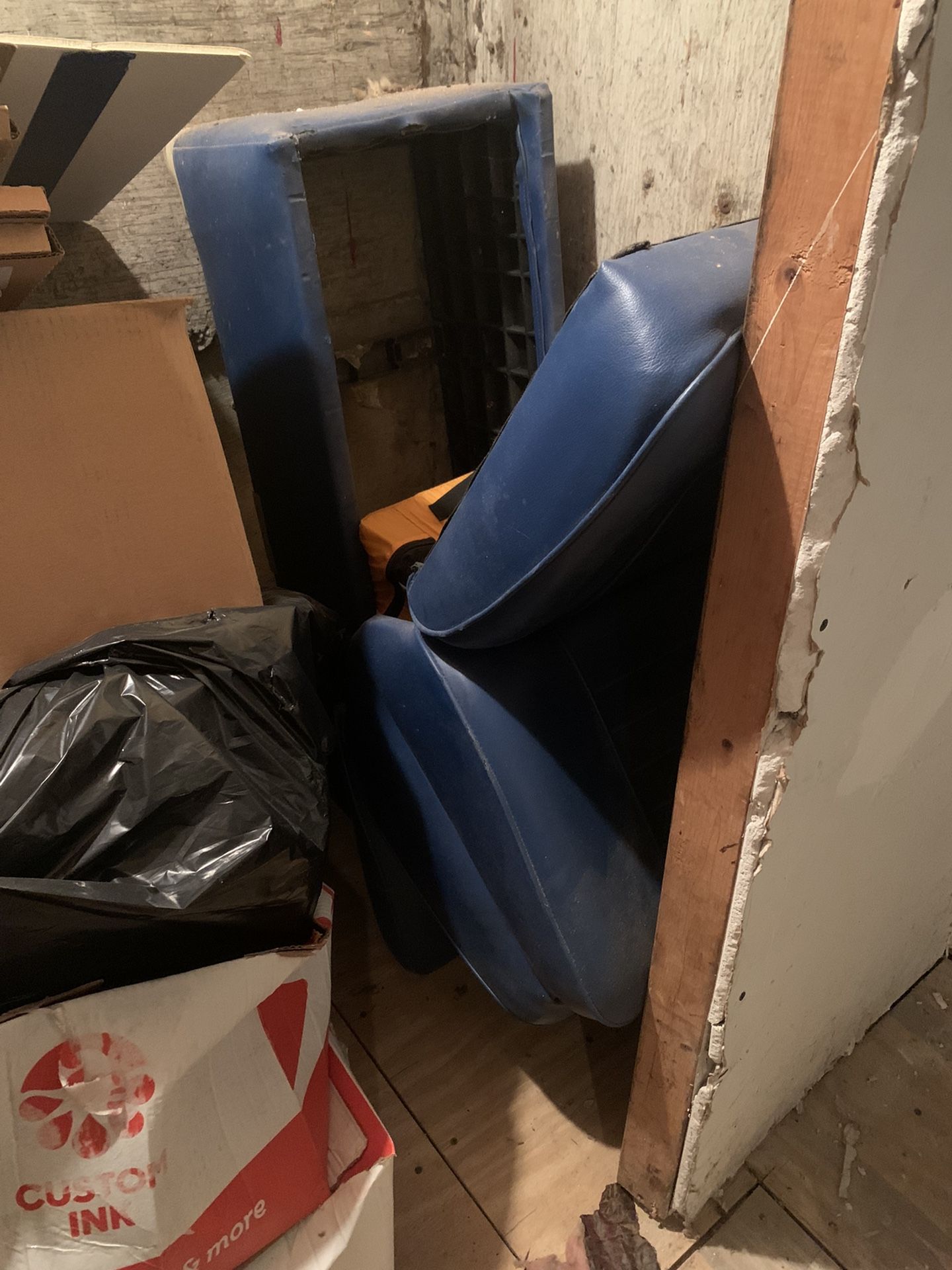 Boat Seat Back To Back