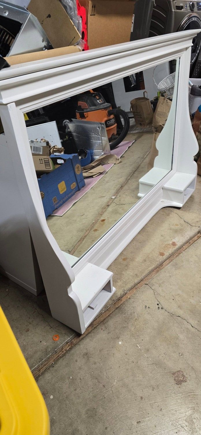 Free Dresser Top Mirror