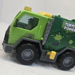 Teenage Mutant Ninja Turtles Trash N’ Battle Garbage Truck TMNT Kids Toy Man Cave Collectibles Car