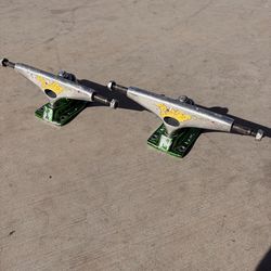 Krux K5 Nora Hollow Trucks