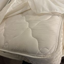 Twin Sized Hybrid Mattress