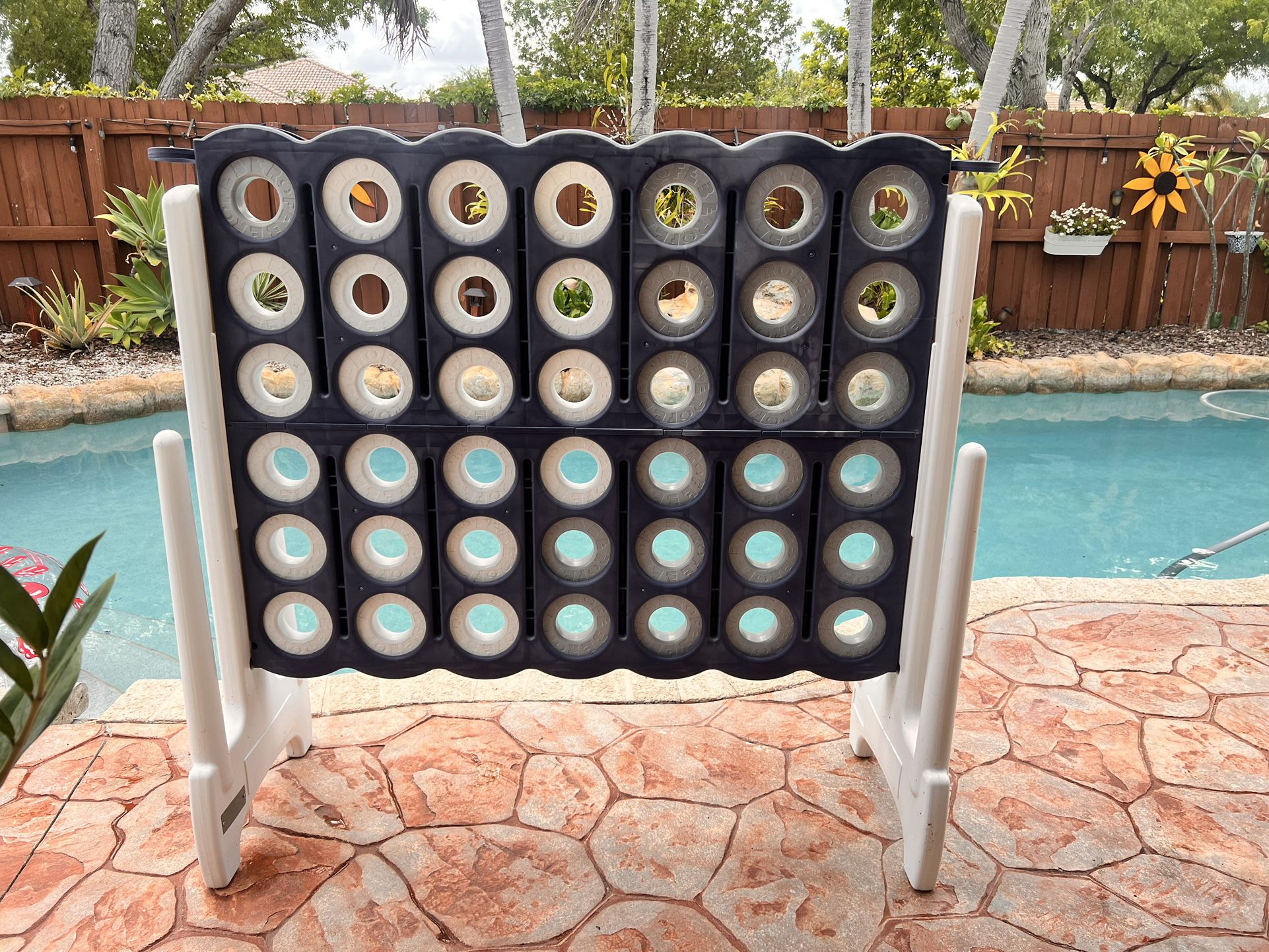 Giant yard Connect Four Game.
