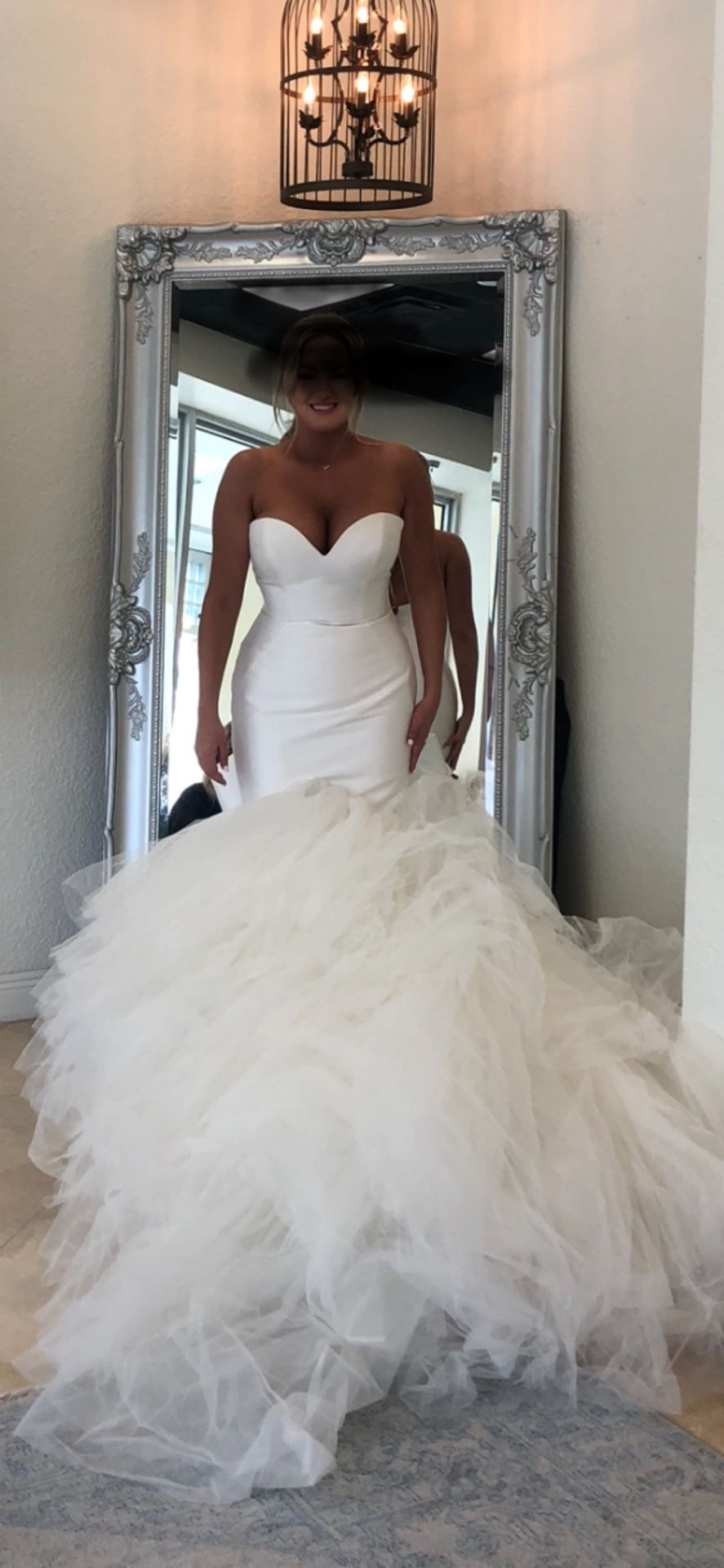 NEW ENZOSNI wedding Gown $500