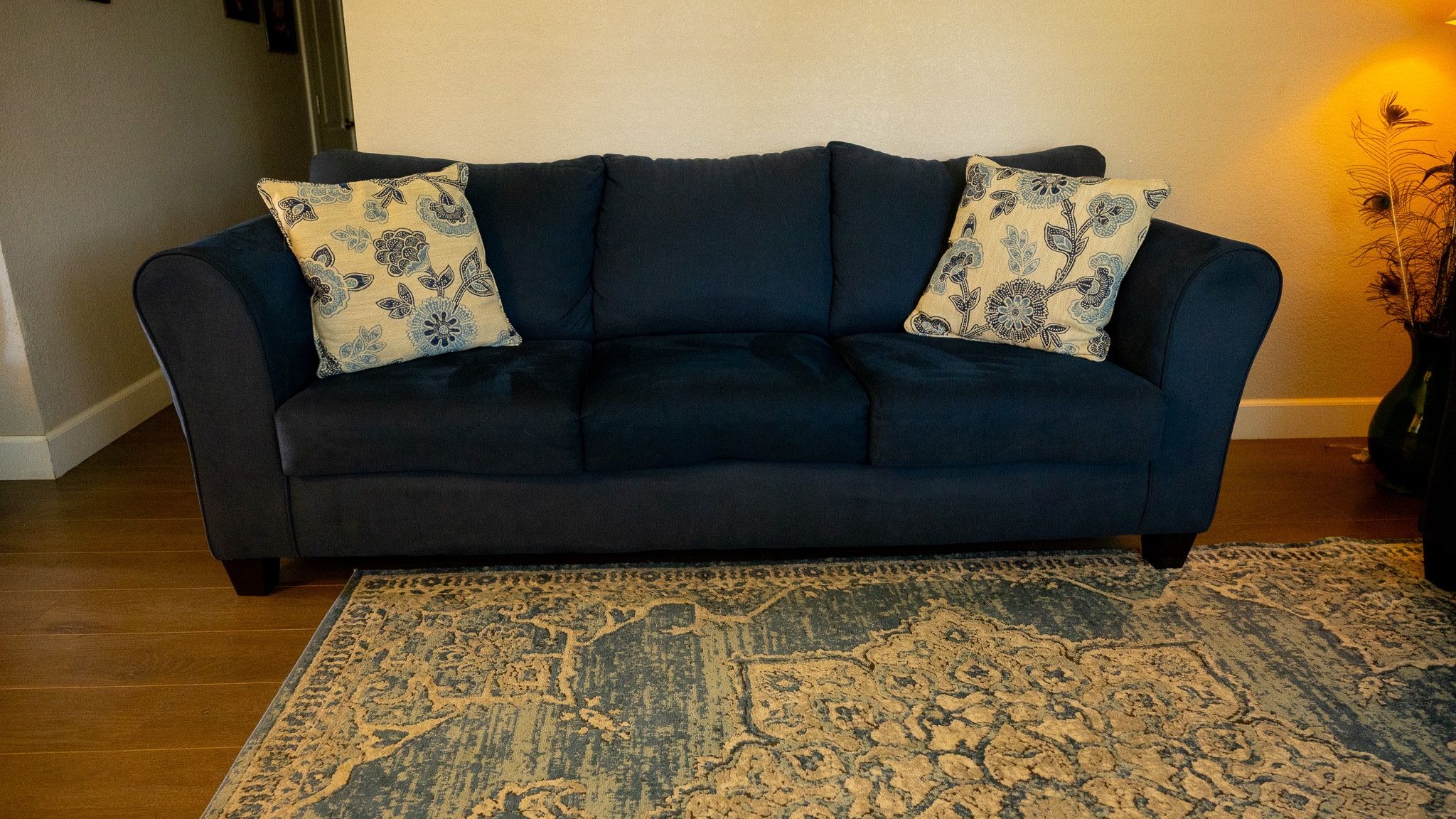 Sofa & Loveseat Set - Excellent Condition - Blue