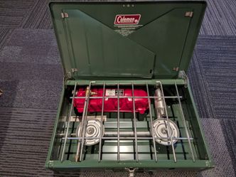 Coleman Vintage Camp Stove (never used)