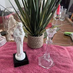 $5-vintage Madonna and child statue w/Crystal candleholder