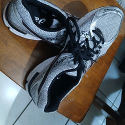 Running Shoes