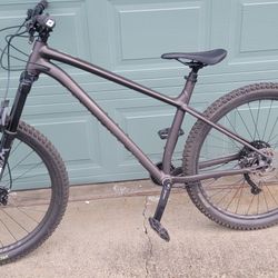 2023 Specialized Fuse Mountain Bike