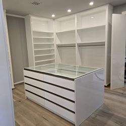 Custom Closets Storage System Organize  , Luxury Furniture  , High-End Quality Materials And Installation Too 