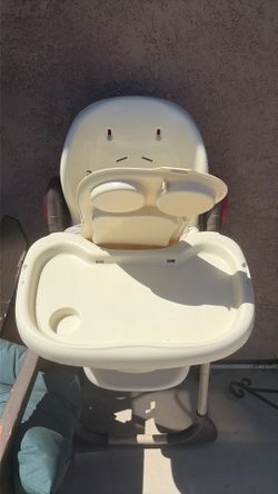 babies highchair