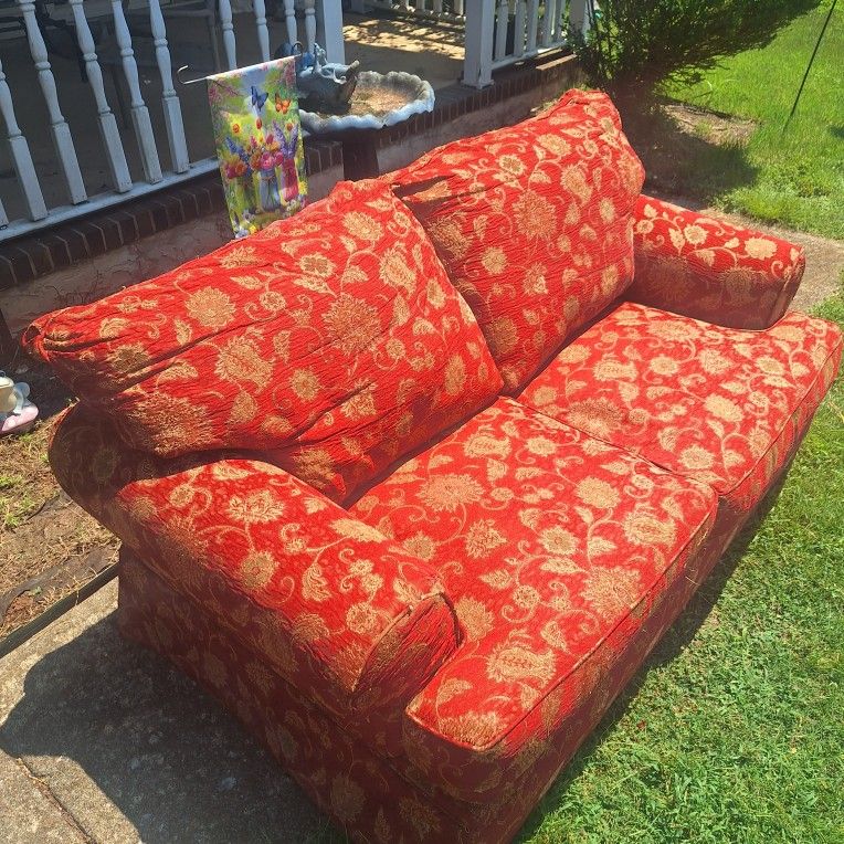 Medium Sized Red Floral Couch/loveseat