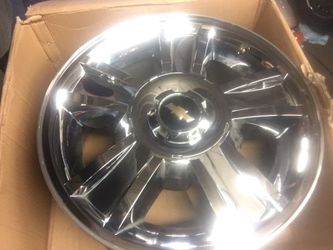 Oem silverado / Tahoe suburban 20" wheels like new