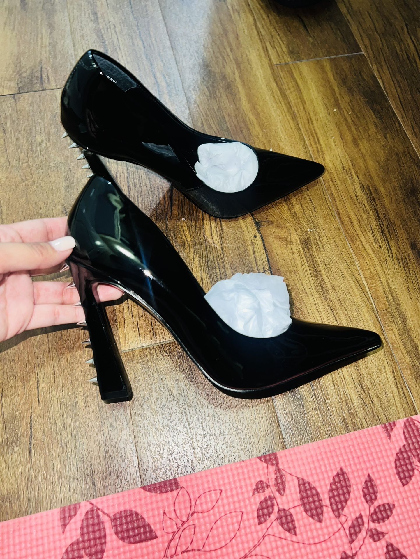 Steve Madden Black Patent Heels 6.5