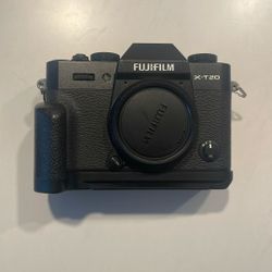 Fujifilm X-T20 (Excellent Condition)