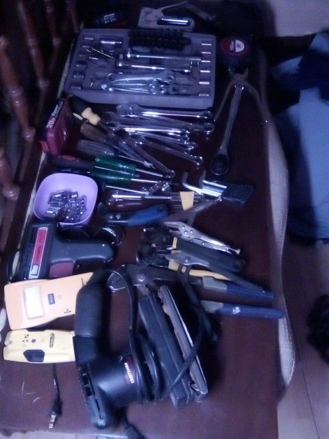 Lots Of Tools