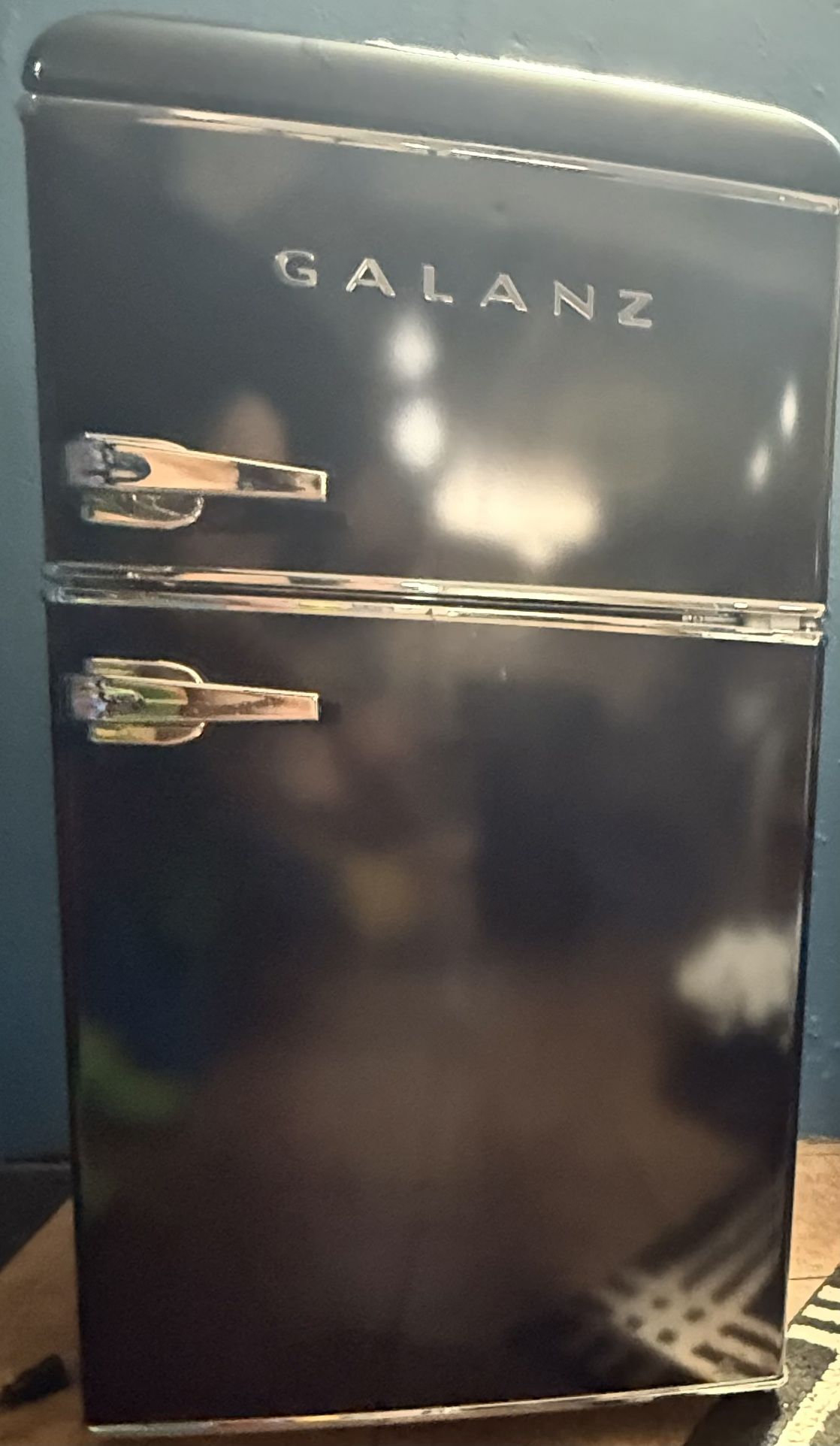 Galanz retro Mini Fridge