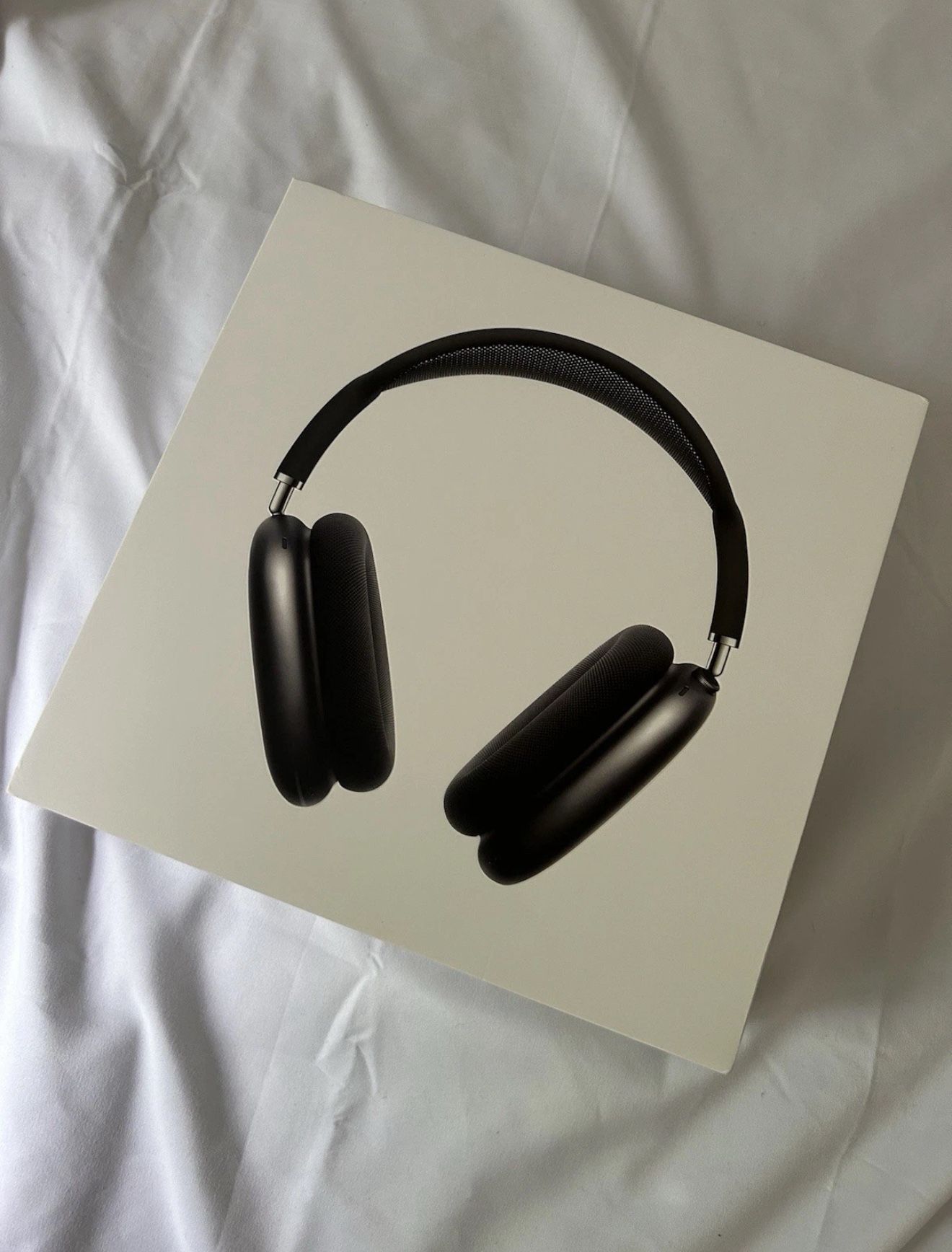 Midnight AirPod Maxs 2nd Generation 