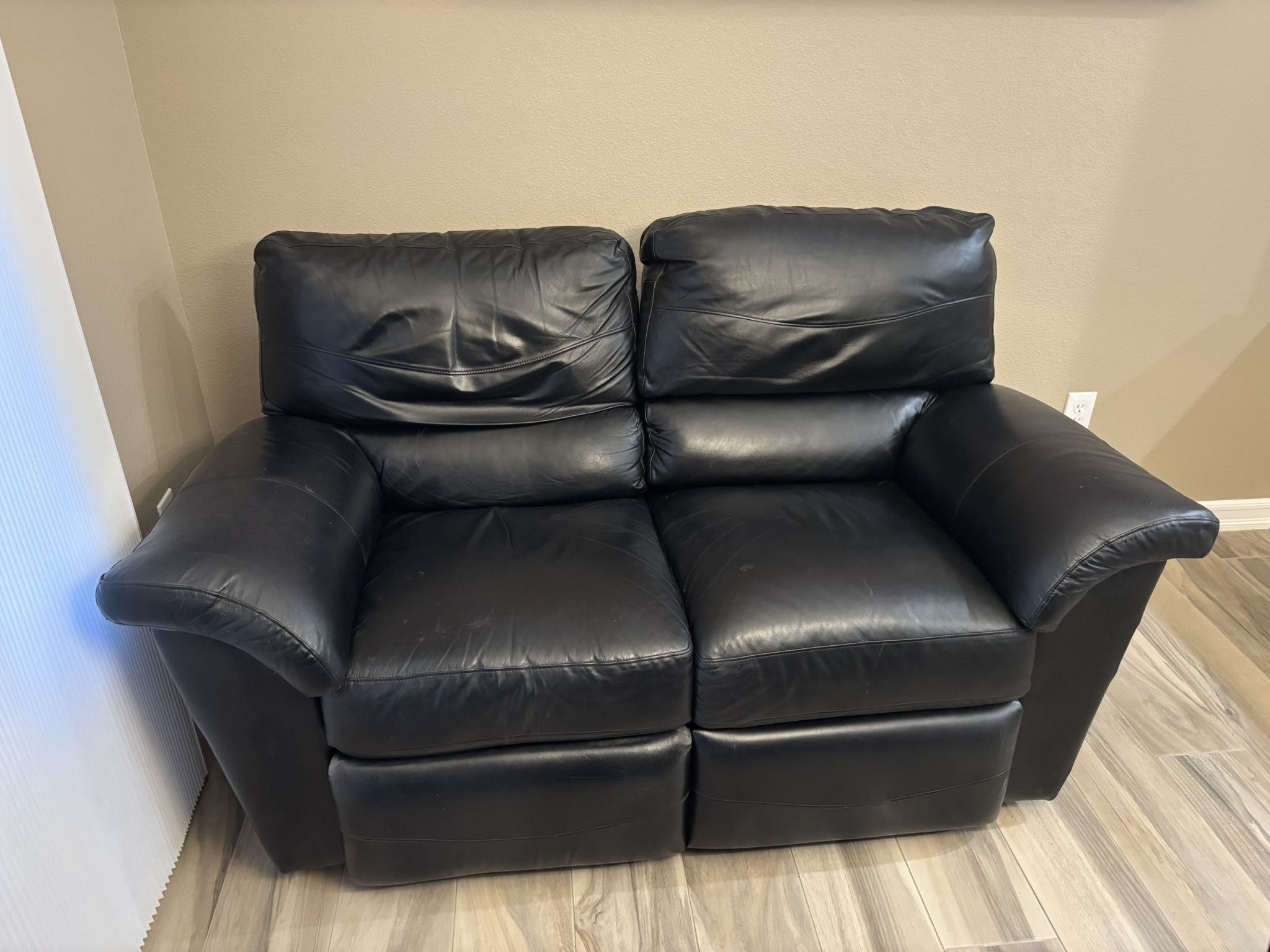 Reese Loveseat Recliner