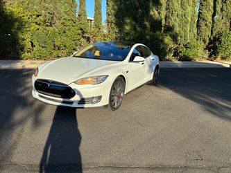 2014 Tesla S