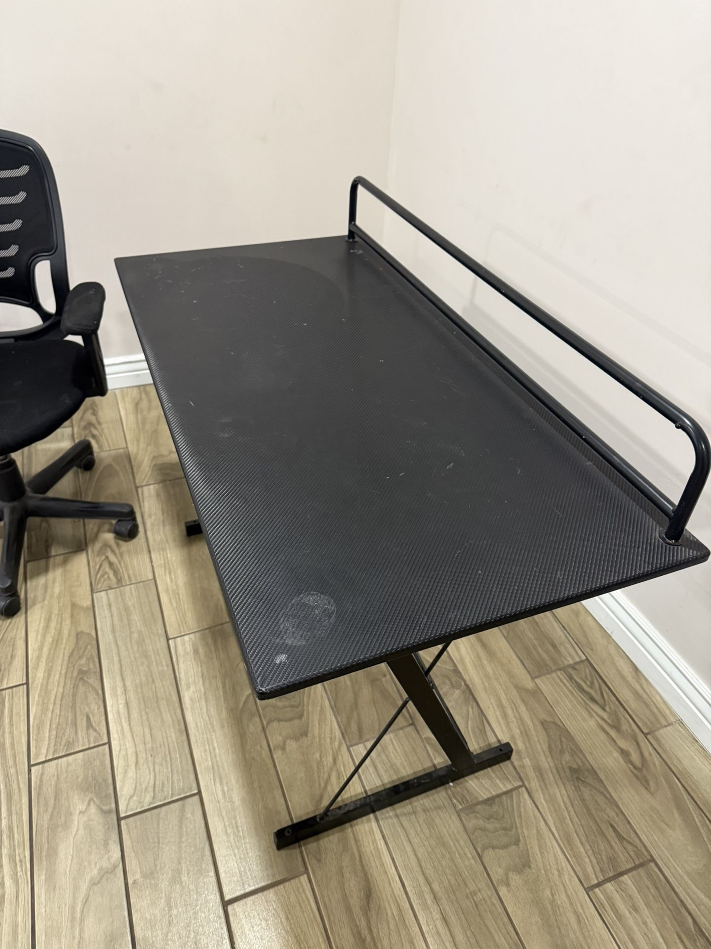 Office Desk And Chair