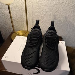 Nike Air Max 270-5.5W