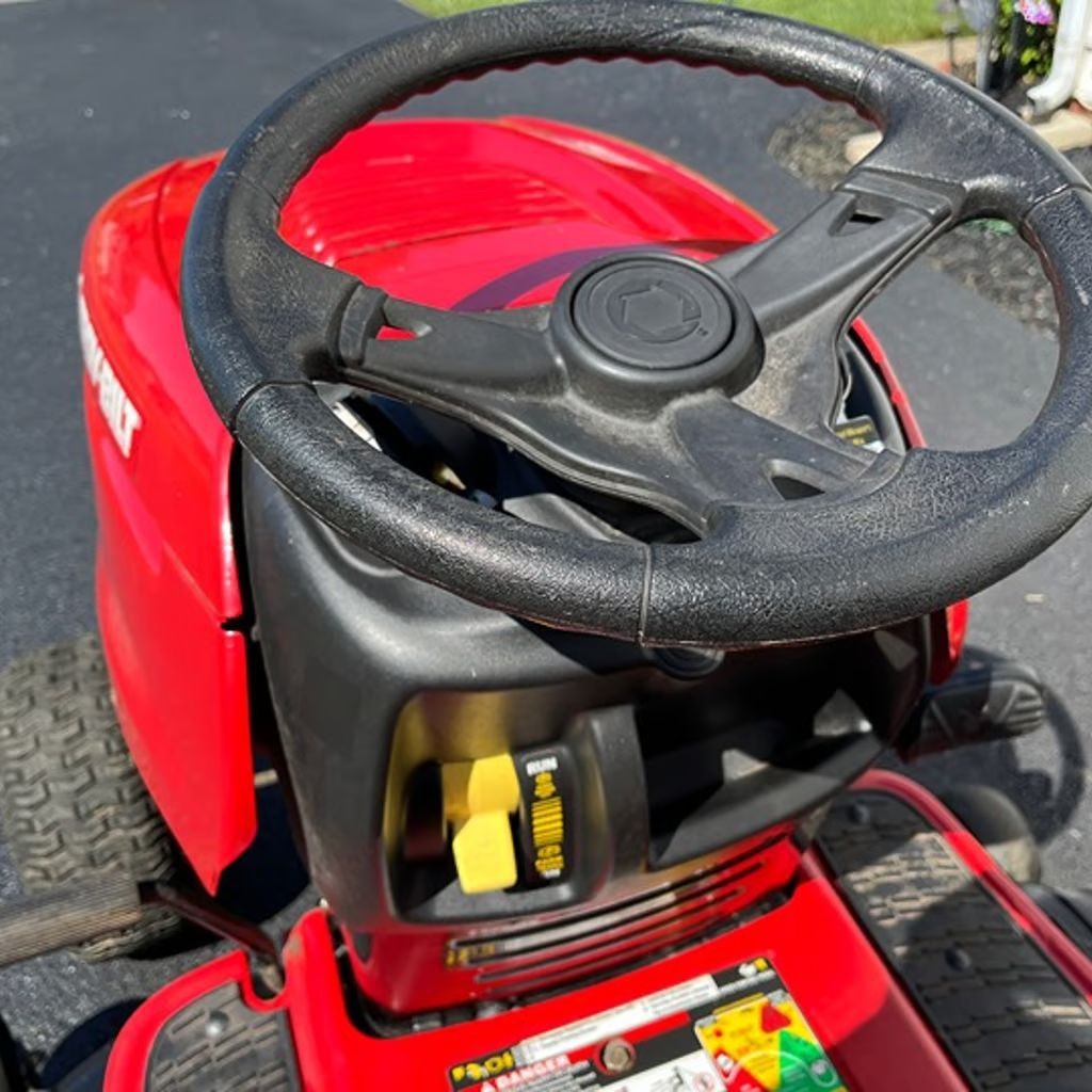 Riding Mower Troy-Bilt Bronco Tractor mower Model #13WV78KS011