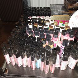 200 Acrylic Craft Paints 