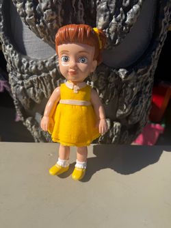 Disney Pixar Toy Story 4 Gabby Gabby Baby Doll Poseable Figure 10" Girl Figure