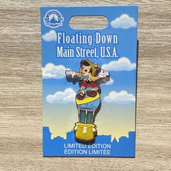 New Disney Pin Pinocchio Floating Down Main USA Glass Glitter Limited Edition 