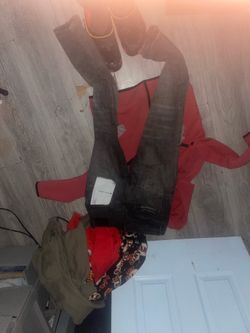 Red nike tech and p002 purple jeans