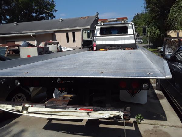 International tow truck 95 great conditions for Sale in Tampa, FL - OfferUp