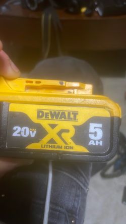Dewalt 20 v 5ah  lithium ion battery