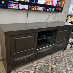 Taylor TV Stand In Amazing Condition