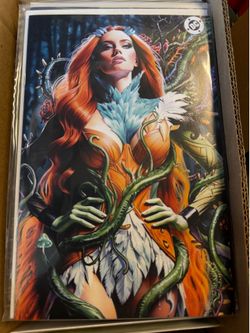 Absolute Batman 18 Mike Mayhew virgin /1000 variant