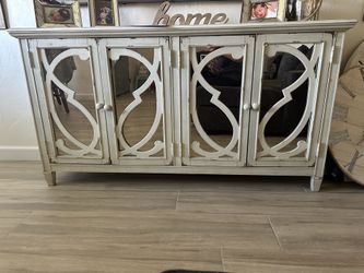 Accent Console