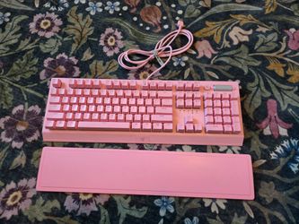 Pink Razer Blackwidow v3