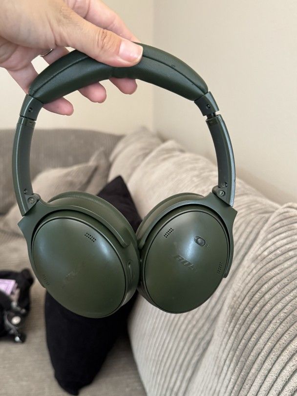 Bose Nosie Canceling Headphones
