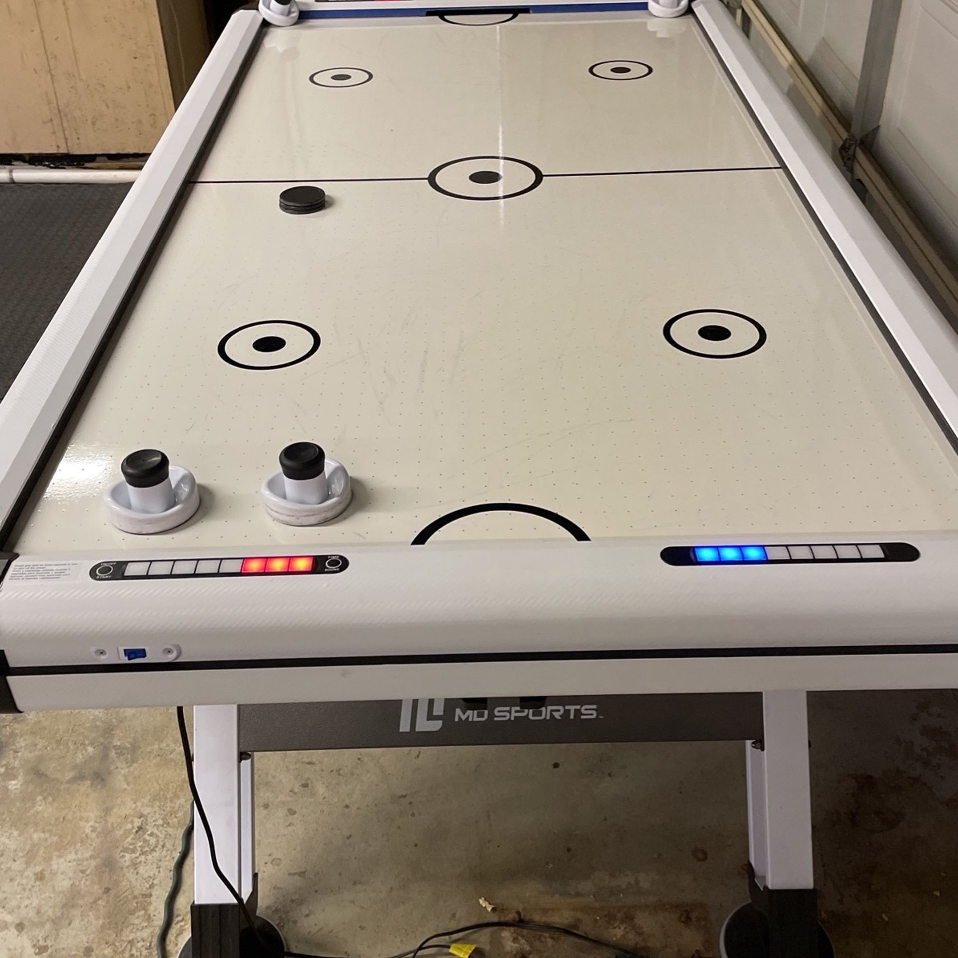 Air Hockey Table