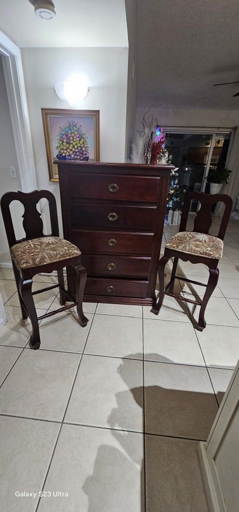 Wooden Brown Bar Stools