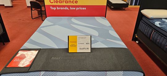 Sealy Posturepedic Pro Hybrid Lacey medium 13" mattress (queen size)