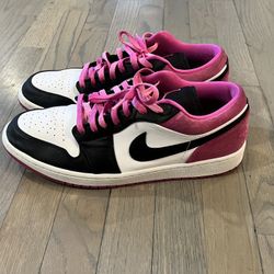 Jordan 1 Low Black Active Fuchsia / Sz 13 