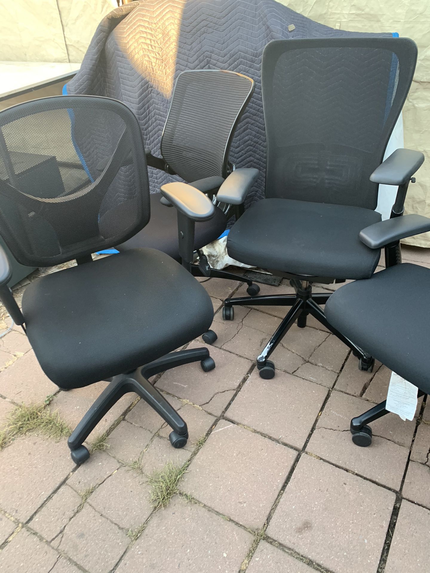 4 fabric office chairs